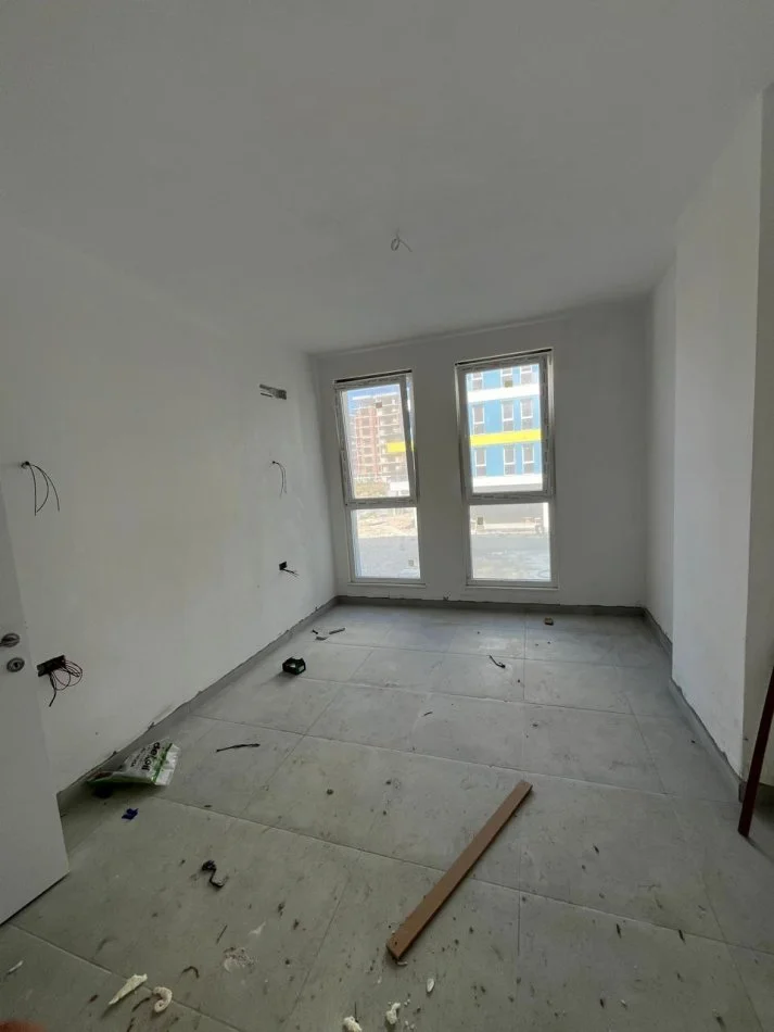 Tirane, shitet apartament 2+1 Kati 1, 120 m² 120.000 € (Rruga Gryka e Kaçanikut, Univers City)