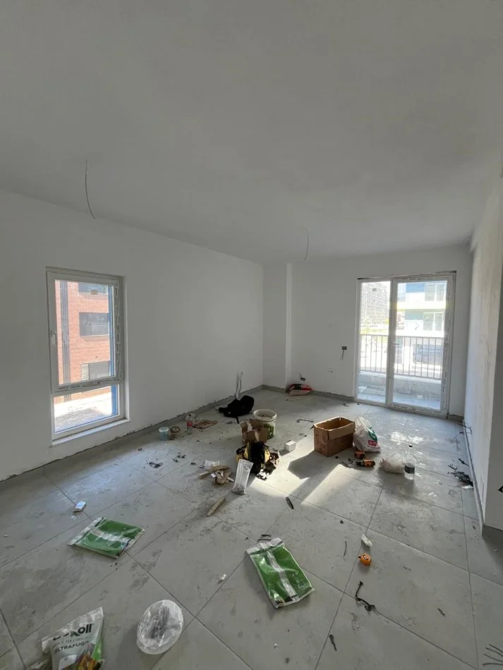 Tirane, shitet apartament 2+1 Kati 1, 120 m² 120.000 € (Rruga Gryka e Kaçanikut, Univers City)