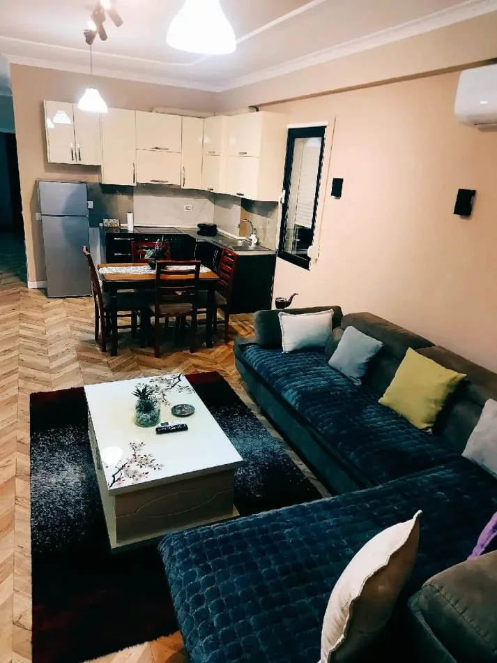Tirane, jepet me qera apartament 2+1+Aneks+Ballkon Kati 1, 200 m² 900 € (Kopshti Zoologjik)