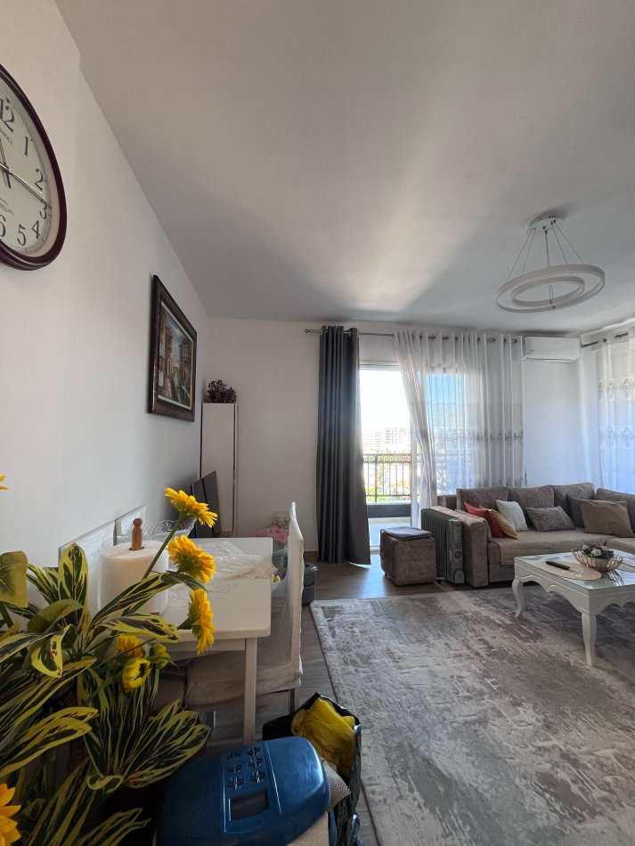 Tirane, shitet apartament 1+1+Ballkon Kati 5, 76 m² 140.692 € (Don Bosko)