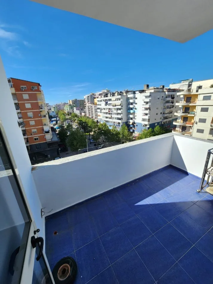 Durres, shitet apartament 2+1+Aneks+Ballkon Kati 7, 100 m² 130.000 € (Rruga Pavaresia| plazh)