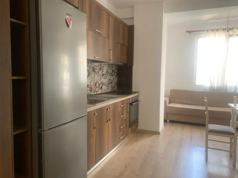 Tirane, shitet 2+1 Kati 2, 76 m² 95.000 € (Shkoze)
