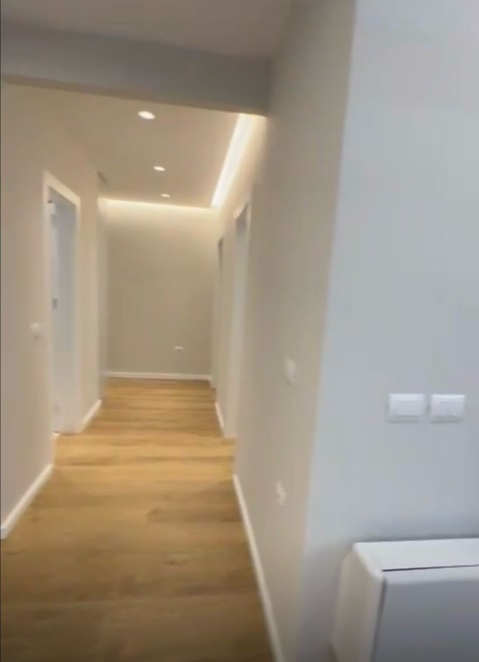SHITET APARTAMENT 2+1+2 KOMUNA E PARISIT  360.000 €