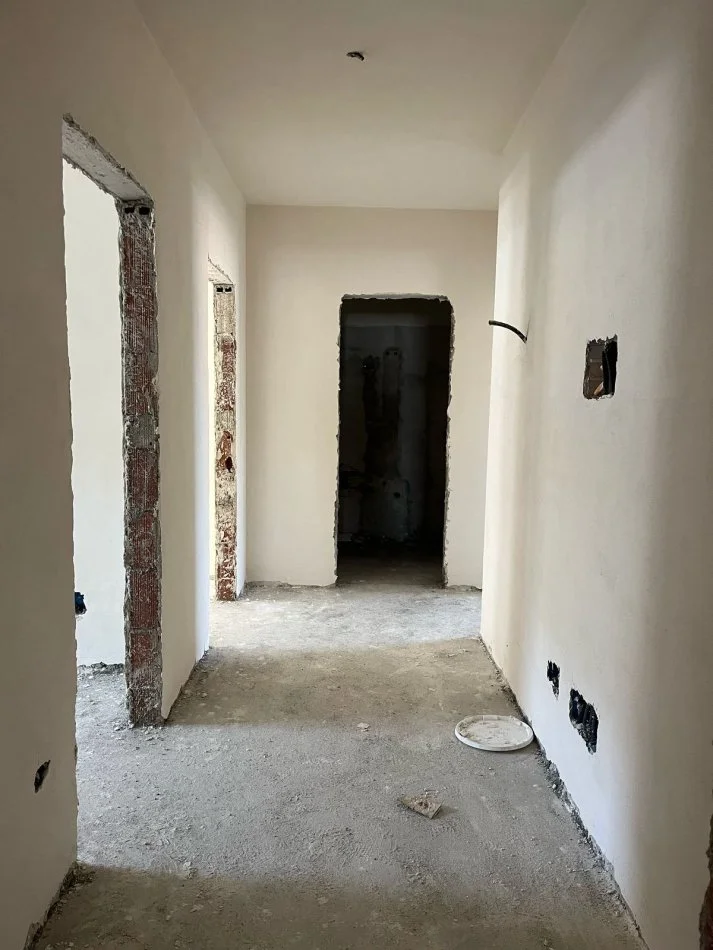 Tirane, shitet apartament 2+1+Ballkon Kati 5, 97 m² 97.500 € (Univers City)