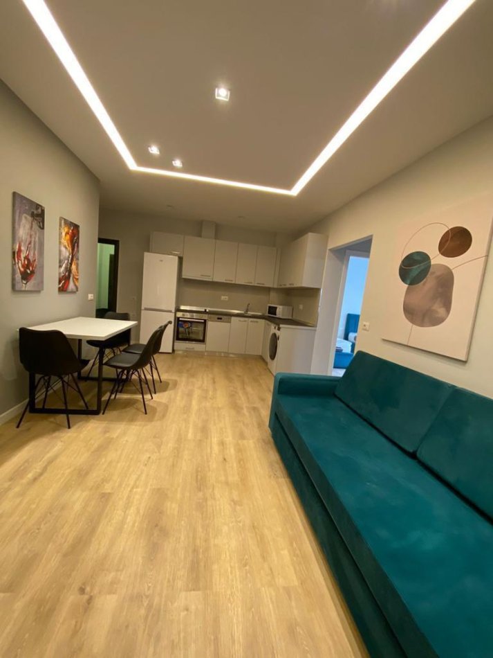 Tirane, jepet me qera apartament 2+1 Kati 1, 100 m² 640 € (21 dhjetori)