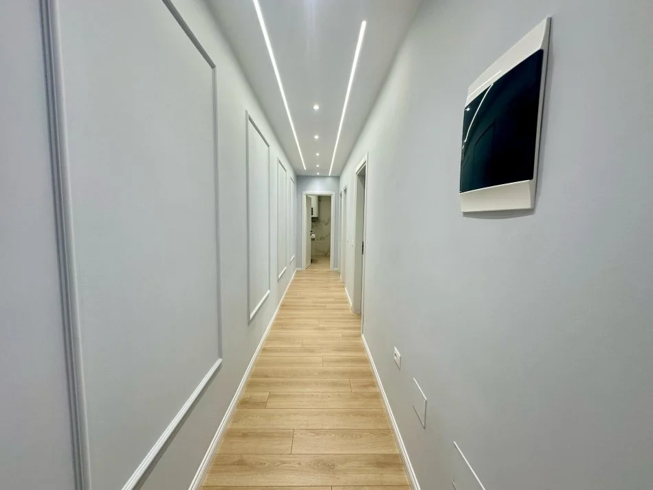 Tirane, shitet apartament 2+1+Ballkon Kati 2, 93 m² 265.000 € (Myslym Shyri)