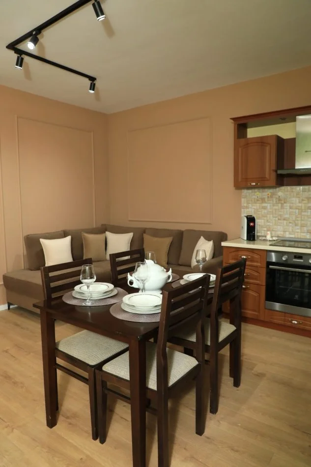 Durres, jepet me qera apartament 1+1+Ballkon Kati 4, 70 m² 500 € (Vollga)