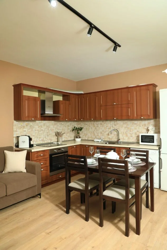 Durres, jepet me qera apartament 1+1+Ballkon Kati 4, 70 m² 500 € (Vollga)