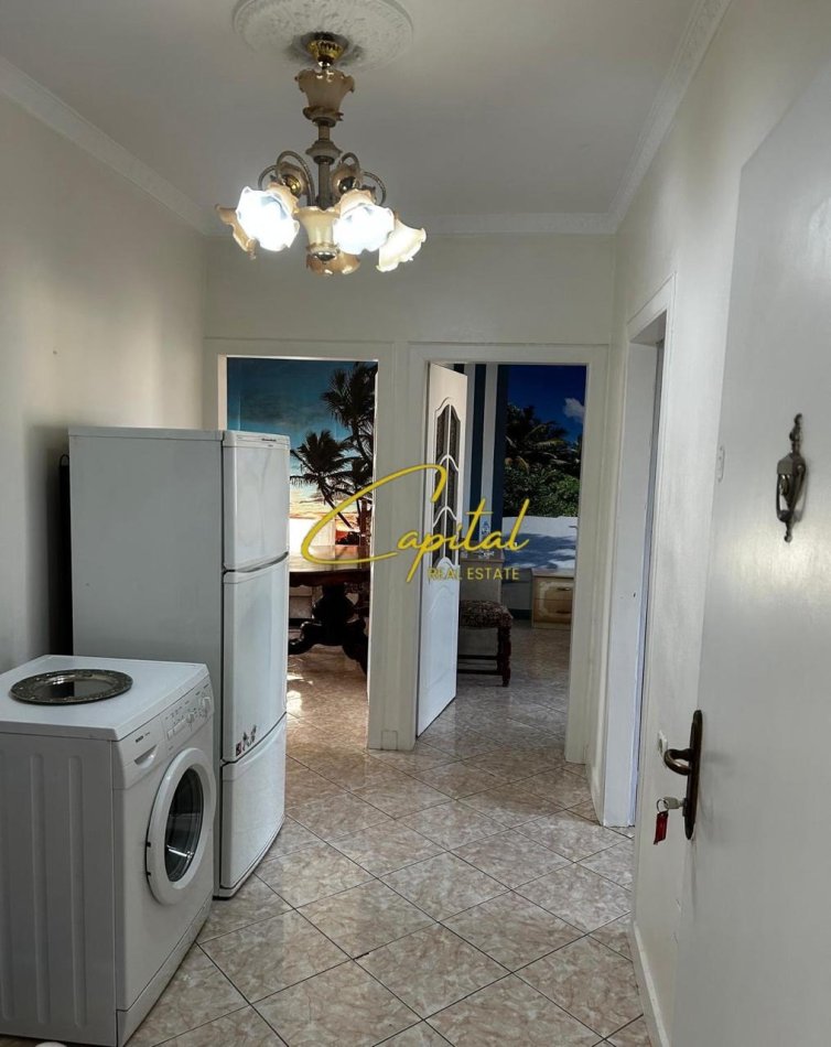 Tirane, jepet me qera apartament 2+1 Kati 6, 80 m² 420 € (LAPRAKE)