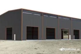 Tirane, jepet me qera ambjent biznesi Kati 0, 400 m² 1.800 € (Brezhite)