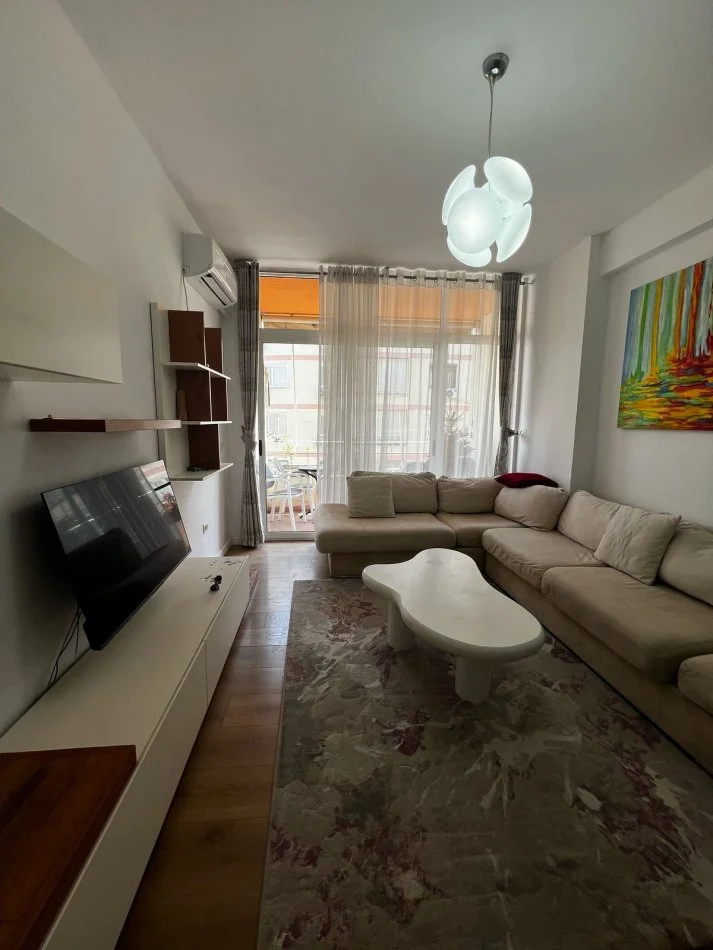 Tirane, shitet apartament 2+1 , 103 m² 130.000 € (Astir)