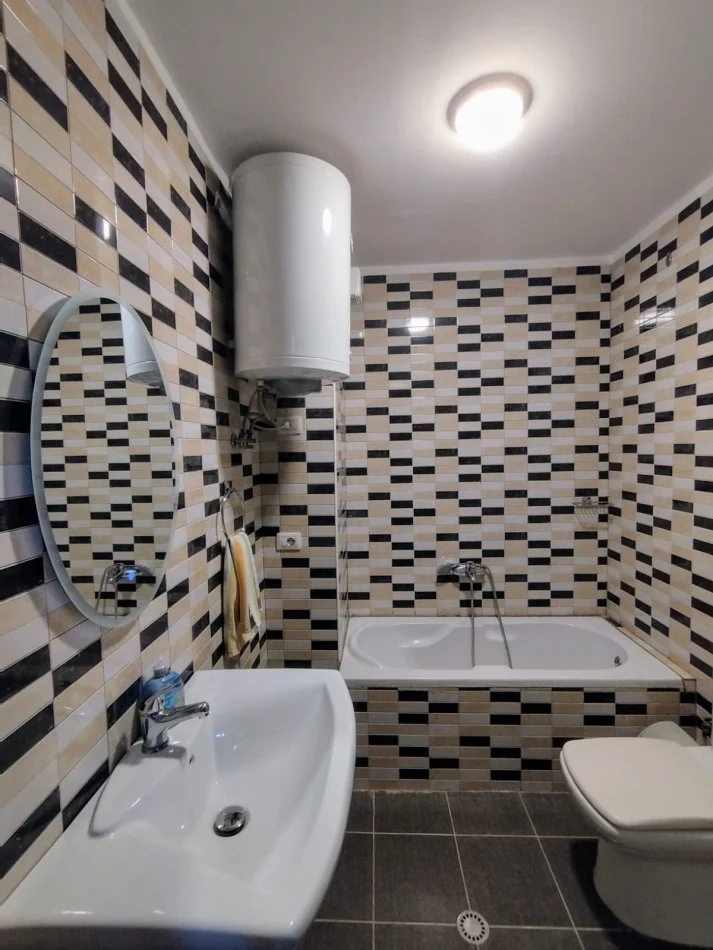 Tirane, jepet me qera apartament duplex 2 Katshe , 115 m² 1.300 € (Gjon Buzuku)