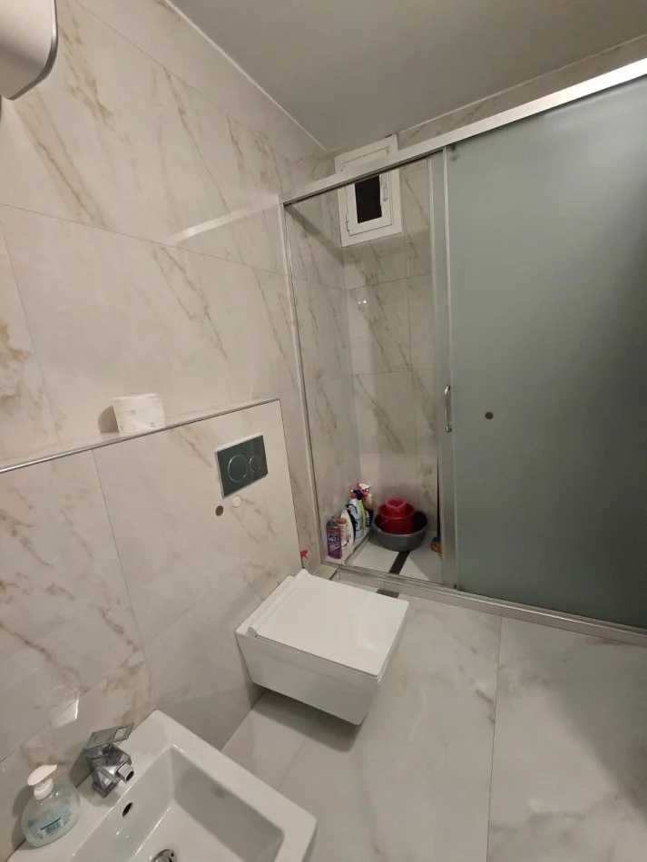 Tirane, shitet apartament 2+1 Kati 7, 107 m² 165.000 € (Laprak blloku Gintash)
