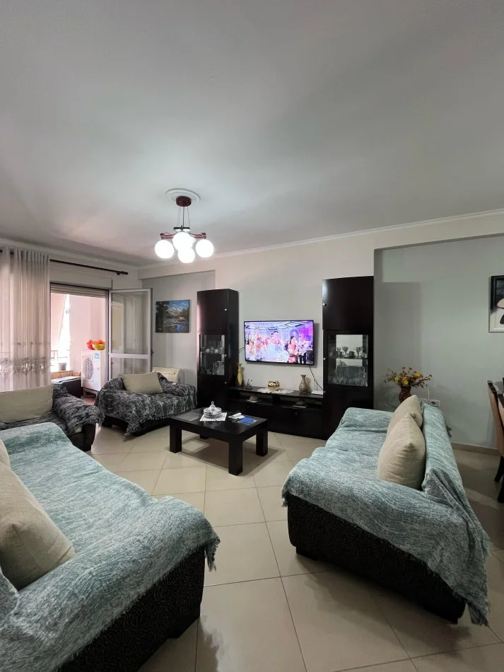 Tirane, shitet apartament 2+1 Kati 6, 117 m² 155.000 € (SHITET SUPER APARTAMENT 2+1+2 ME DY BALLKONE TE PALLATET ÇABEJ NE YZBERISHT.)
