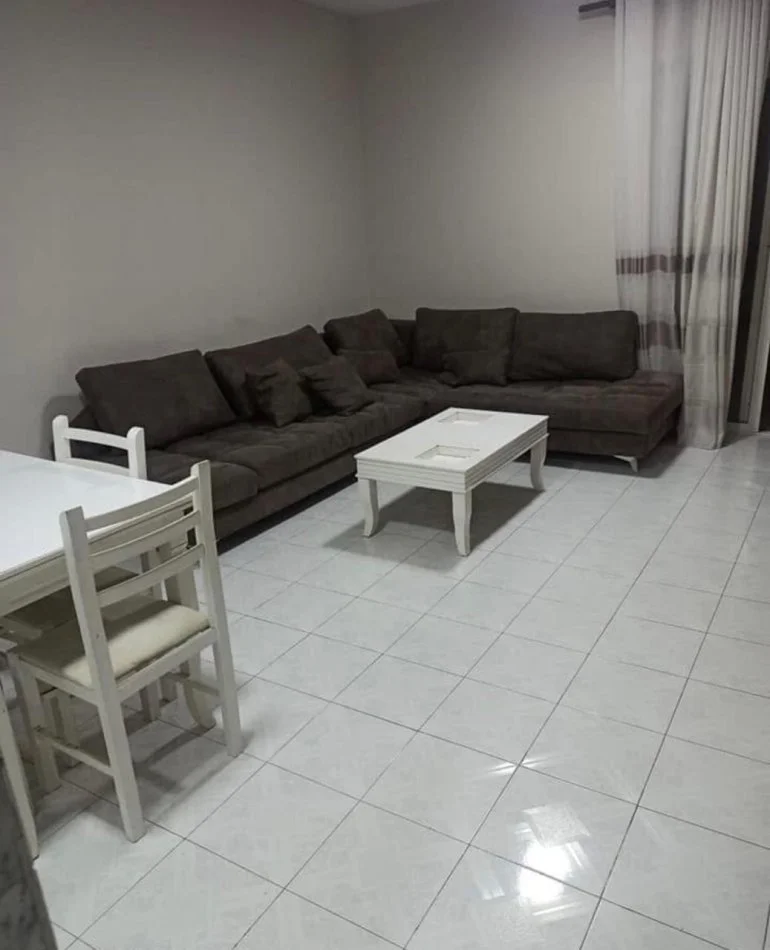 Tirane, jepet me qera apartament 2+1 Kati 2, 90 m² 60,000 leke (Komuna e Parisit, prane "Kika 2")
