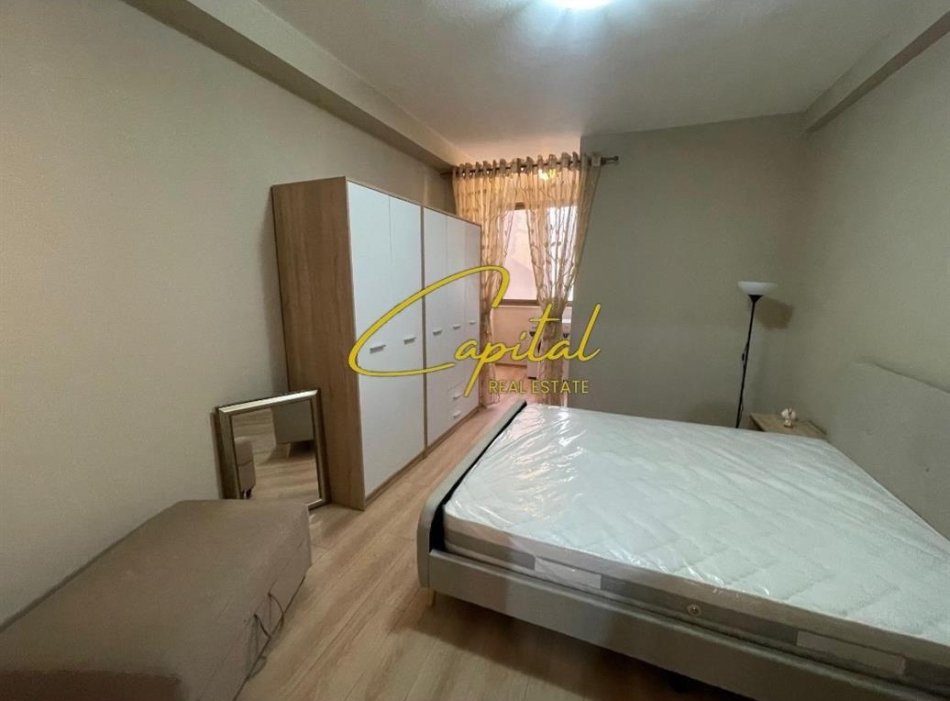 Tirane, jepet me qera apartament 1+1 Kati 2, 48 m² 490 € (VASIL SHANTO)