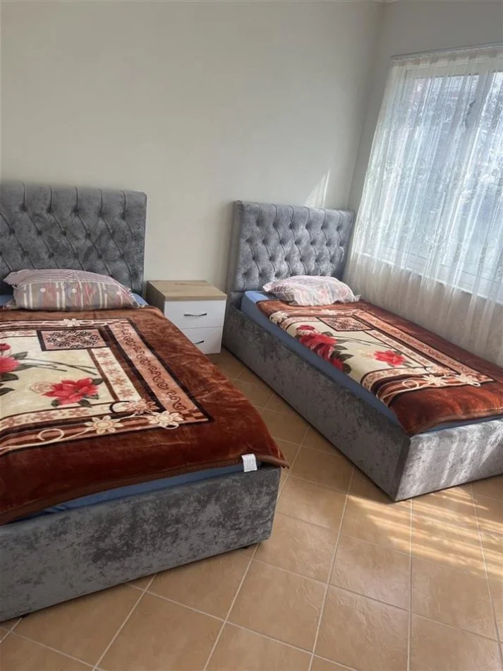 Tirane, jepet me qera apartament 2+1 Kati 2, 90 m² 43,000 leke (Ngjitur me Grand Galerine)