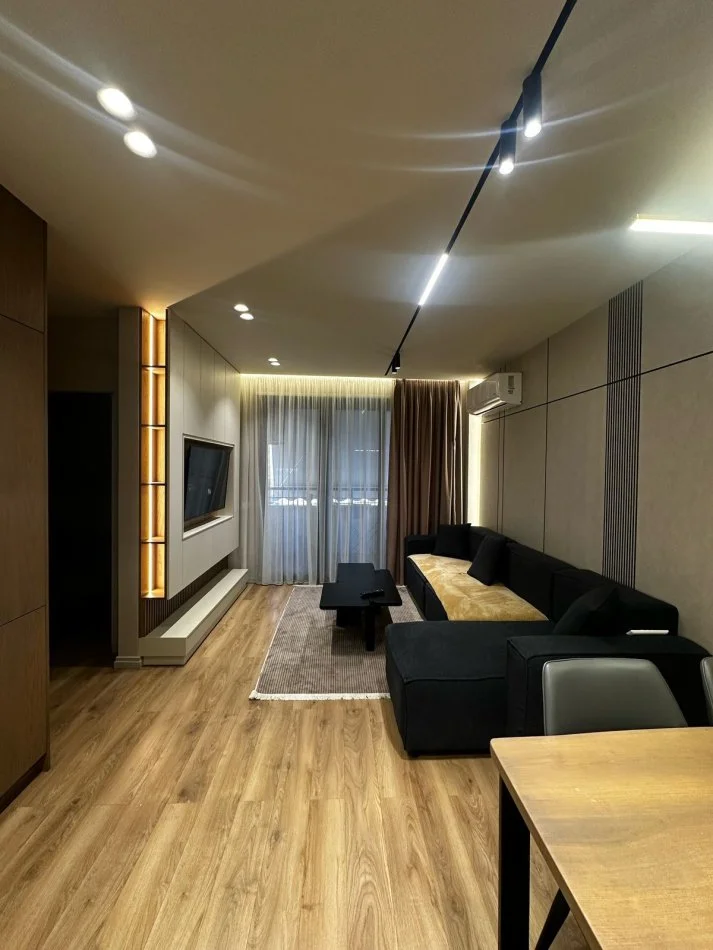 Tirane, jepet me qera apartament 2+1 Kati 2, 80 m² 750 € (Prane Fiori Di Bosko)