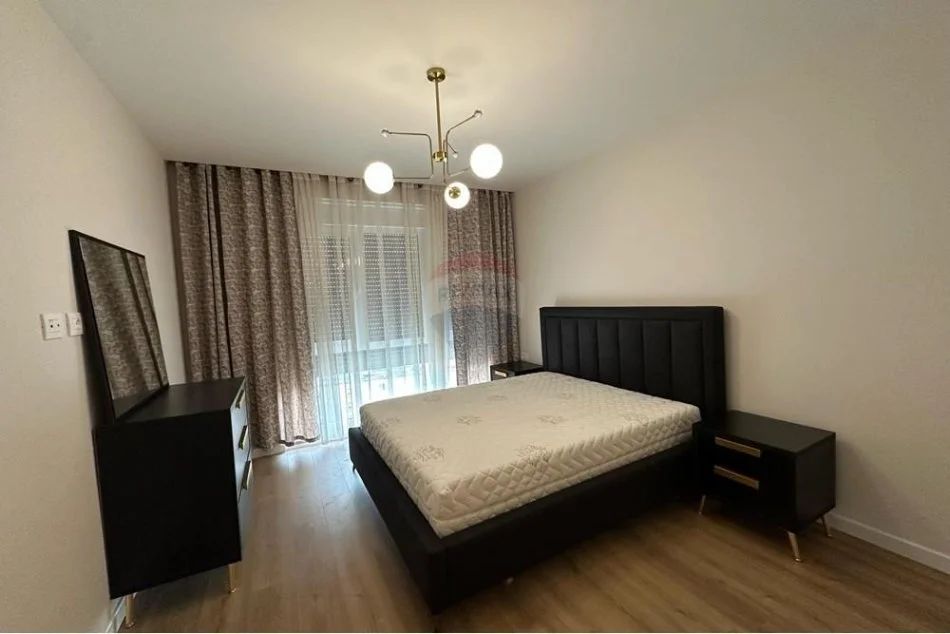 Tirane, jepet me qera 2+1+Aneks+Ballkon , 111 m² 245.000 € (Rruga Xhanfize Keko)