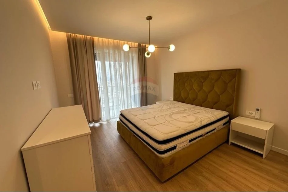 Tirane, jepet me qera 2+1+Aneks+Ballkon , 111 m² 245.000 € (Rruga Xhanfize Keko)