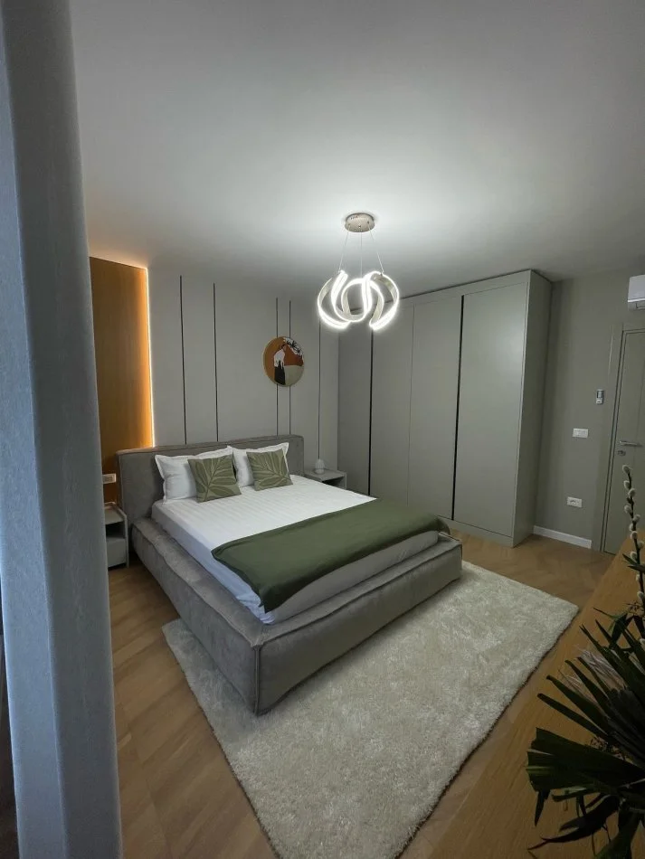 Durres Plazh, shitet apartament 1+1+Aneks+Ballkon Kati 5, 91 m² 175.000 € (Rruga Pavaresia| Plazh)