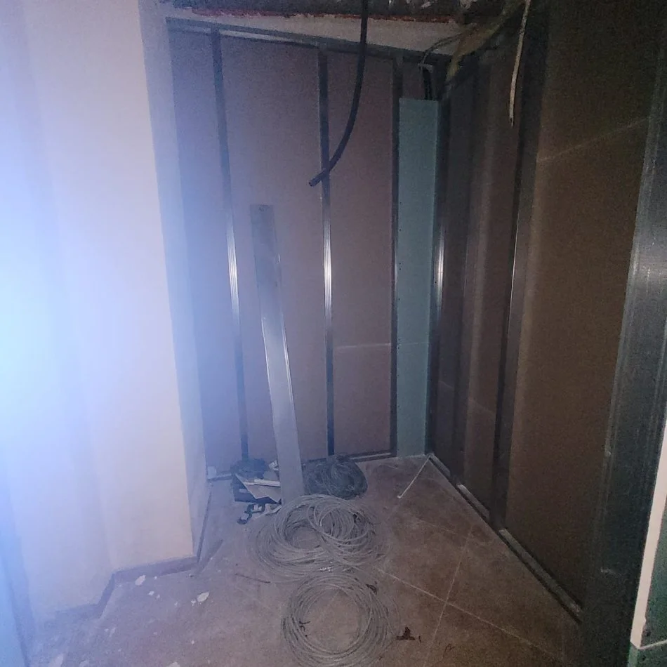 Tirane, shitet apartament 2+1 Kati 1, 180 m² 220.000 € 