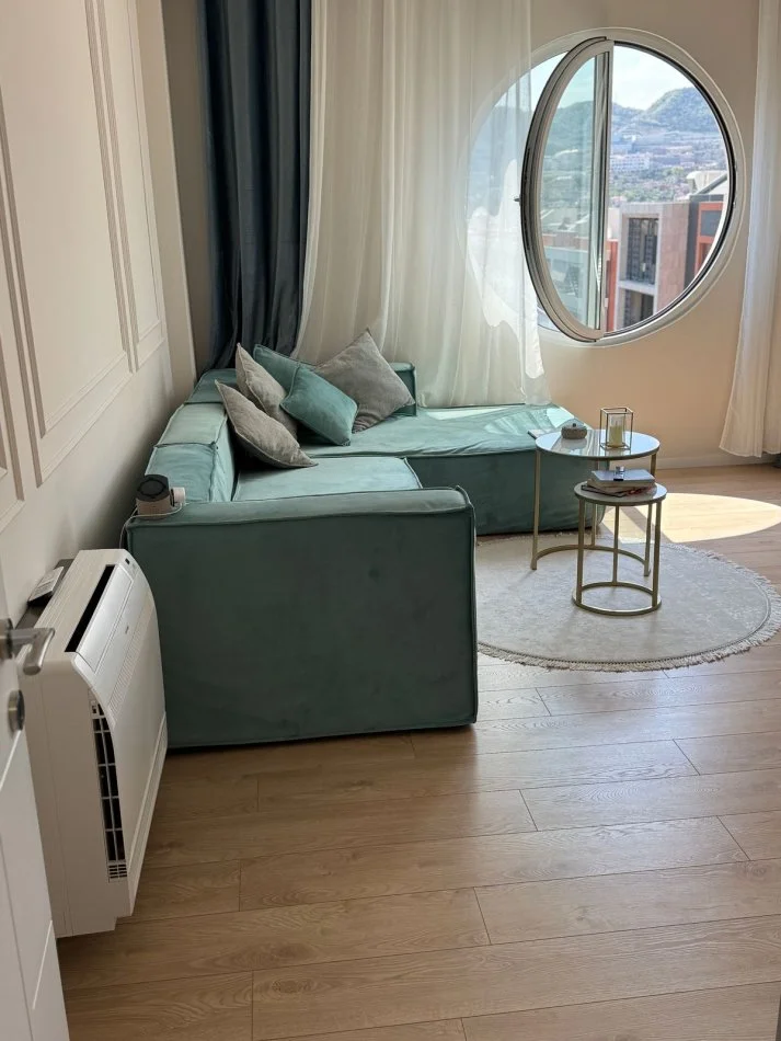 Tirane, shitet apartament 2+1+Ballkon Kati 11, 70 m² 195.000 € (Rruga e Kavajes)