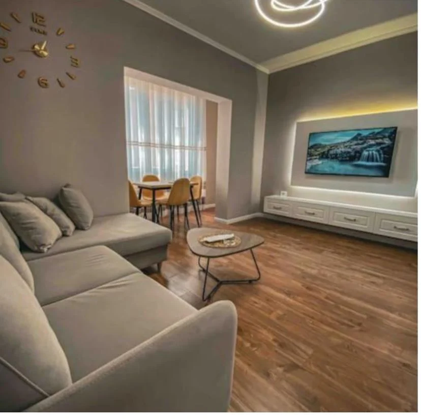 Tirane, shitet apartament 4+1 Kati 4, 126 m² 250.000 € (Ali Demi)