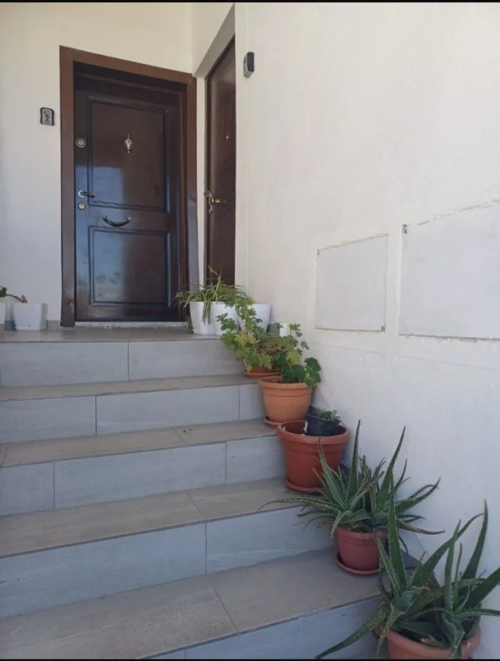 Tirane, shitet apartament 4+1 Kati 4, 126 m² 250.000 € (Ali Demi)