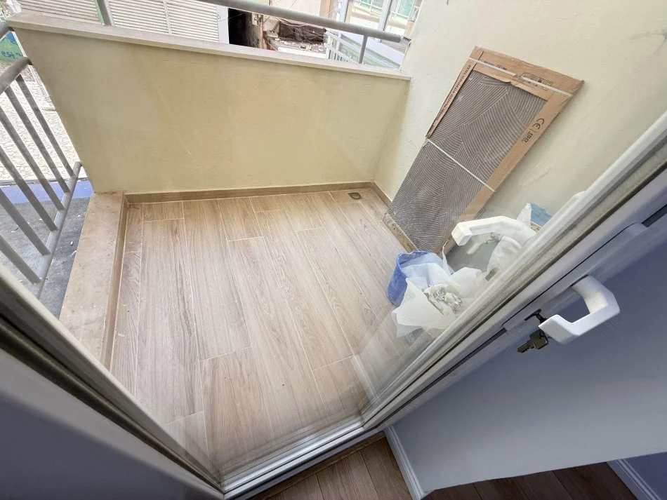 Tirane, shes apartament 2+1+Ballkon Kati 2, 93 m² 265.000 € (rruga Him Kolli)