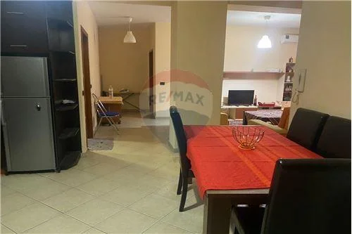 Tirane, jepet me qera apartament 2+1 , 70 m² 400 € 