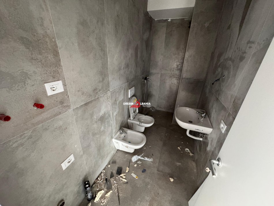 Tirane, shitet apartament 2+1 , 82 m² 125.000 € 