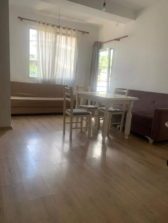 Tirane, shitet 2+1 Kati 2, 76 m² 95.000 € (Shkoze)