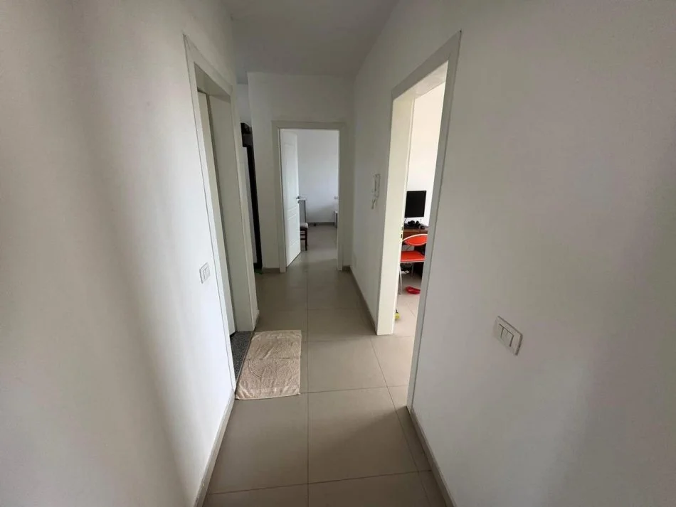 Tirane, shitet 2+1+Ballkon Kati 5, 118 m² 135.000 € (Astir)