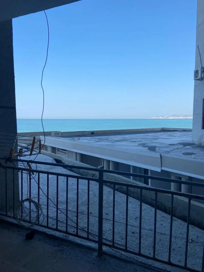 Durres, shitet apartament 1+1+Aneks+Ballkon Kati 1, 68 m² (Shkembi i Kavajes)