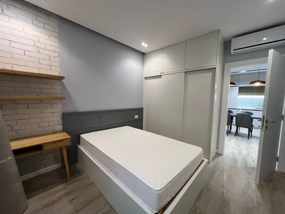 Tirane, jap me qera apartament 2+1+Ballkon Kati 4, 110 m² 850 € (DON BOSKO)