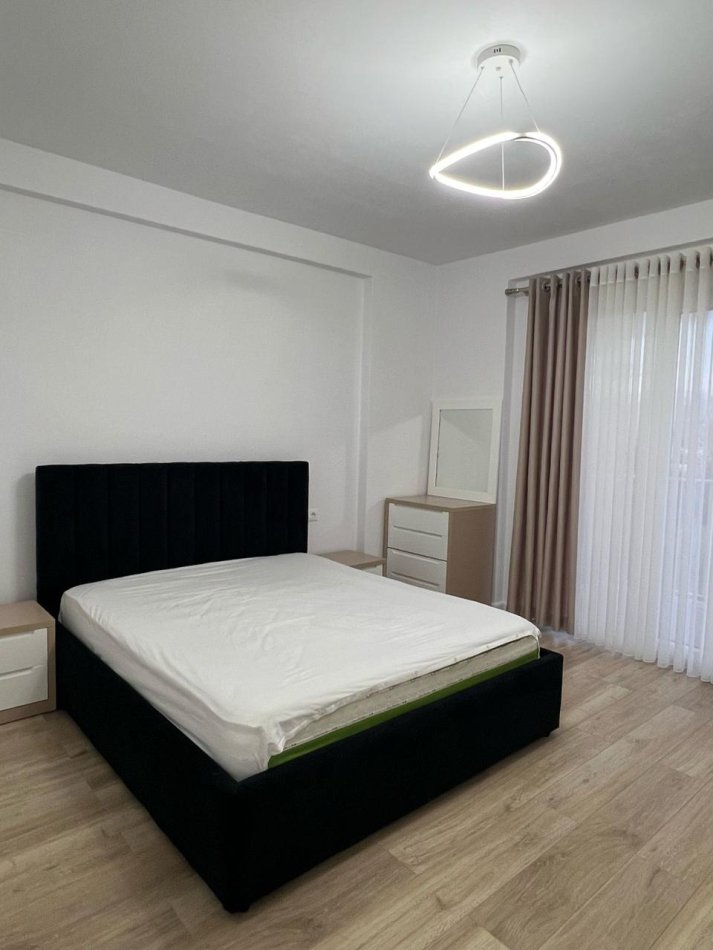 Tirane, jepet me qera apartament 2+1+Ballkon Kati 3, 100 m² 500 € (Astir, Rezidenca Klensi)