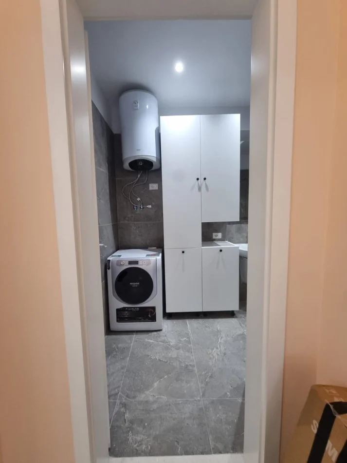 Tirane, jap me qera apartament 2+1+Ballkon Kati 3, 105 m² 1.200 € (liqeni)