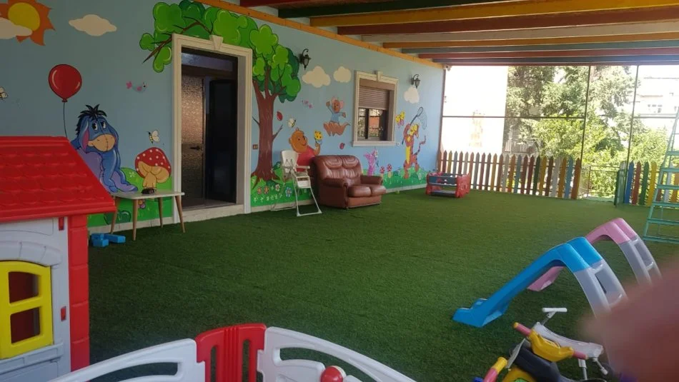 Tirane, jepet me qera ambjent biznesi Kati 2, 230 m² 1.150 € (Ali Demi)