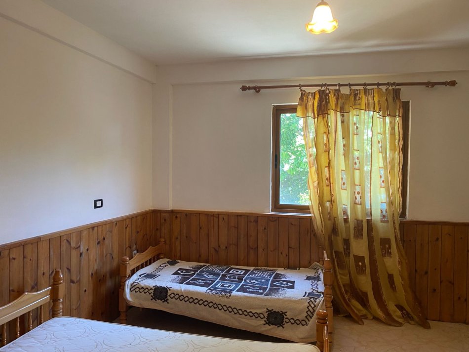 Tirane, jepet me qera apartament 2+1 Kati 2, 120 m² 350 € (5 Maji)