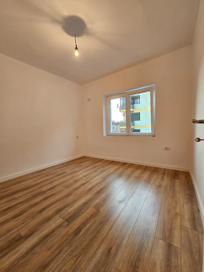 Tirane, shitet apartament 1+1 Kati 5, 42 m² 106.000 € (21 Dhjetori)