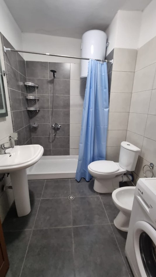Tirane, jepet me qera apartament 2+1 Kati 8, 90 m² 550 € (JEPET ME QERA SUPER APARTAMENT 2+1 ME 2 BALLKONE NE DON BOSKO.)