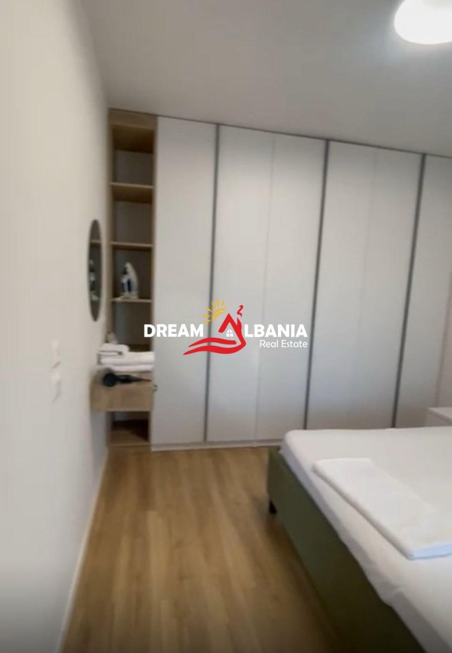 Tirane, jepet me qera apartament 1+1 , 70 m² 700 € 