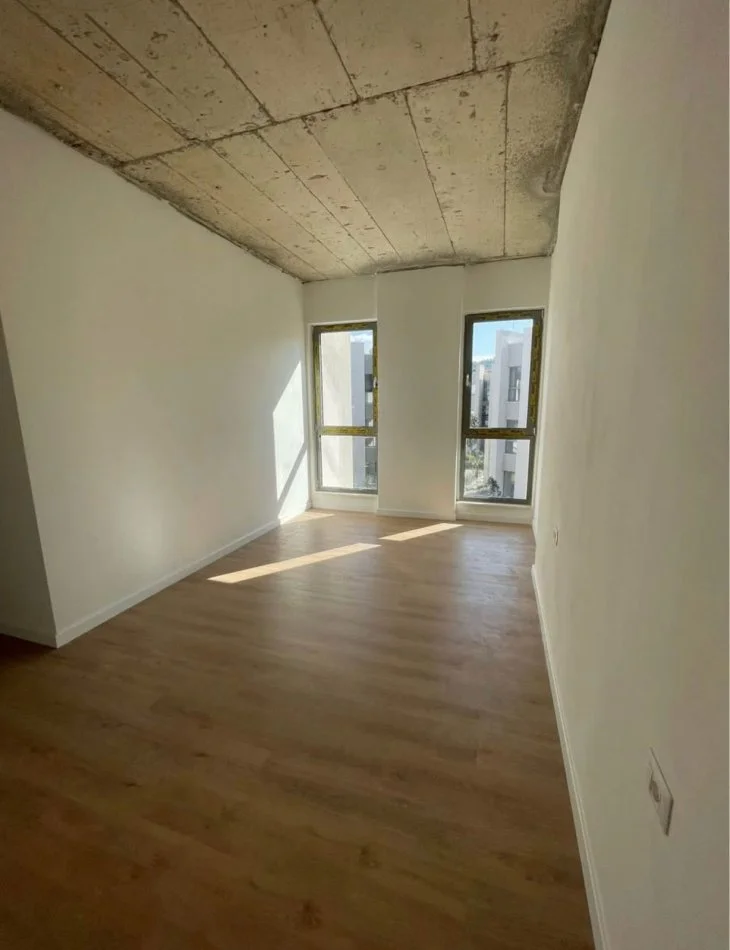 Tirane, jepet me qera apartament 2+1 Kati 2, 134 m² 1.300 € (Liqeni i Thate, Rruga Mustafa Xhabrahimi)