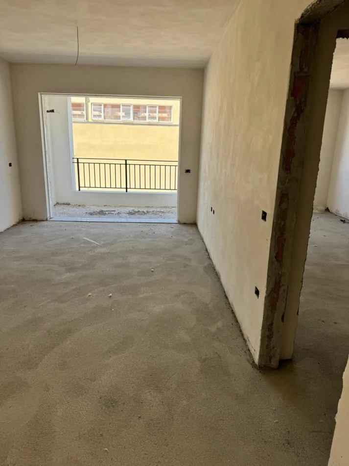 Tirane, shitet apartament 2+1 Kati 3, 84 m² 114.672 € (Unaza e Madhe, Paskuqan(Rezidenca Platinium 1))