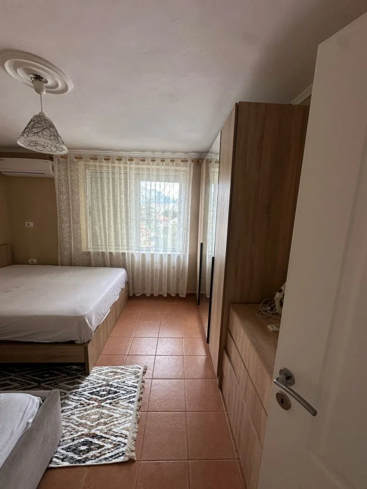 Tirane, jepet me qera apartament 2+1 Kati 5, 60 m² 500 € (Ish Restorant Durresi)