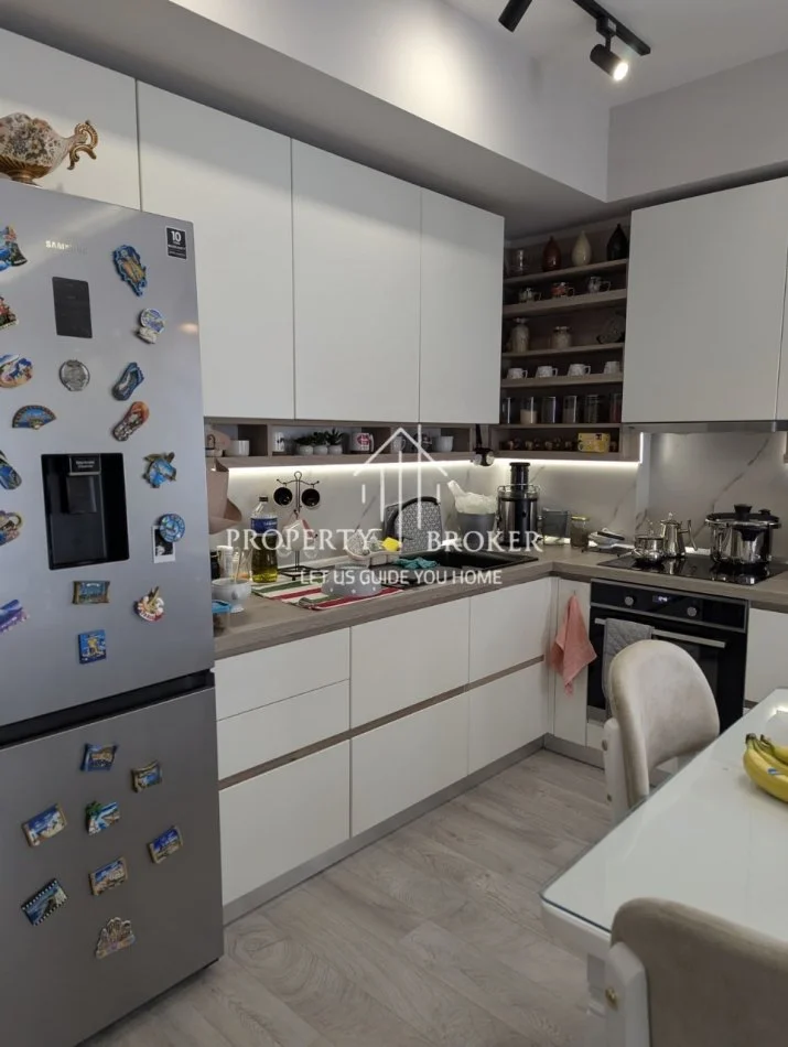 Tirane, jepet me qera apartament 2+1 Kati 5, 90 m² 750 € (Rruga Don Bosko)