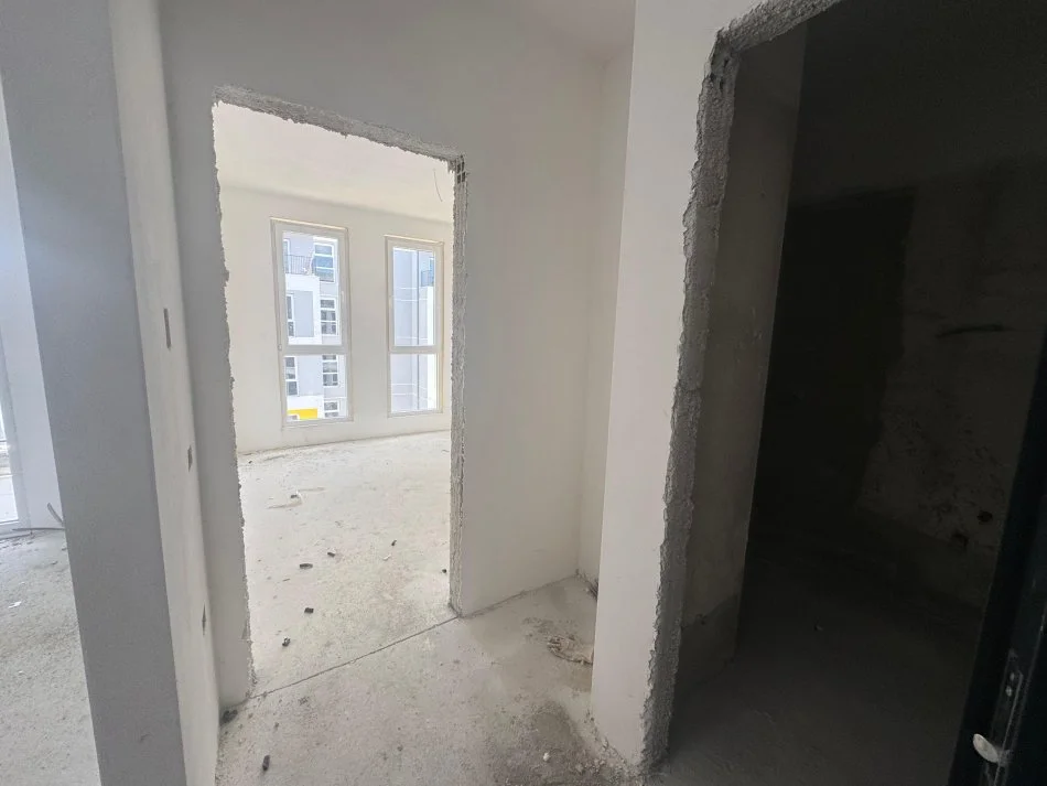 Tirane, shes apartament 1+1+Ballkon Kati 7, 52 m² 58.000 € (rruga Gryka e Kacanikut)