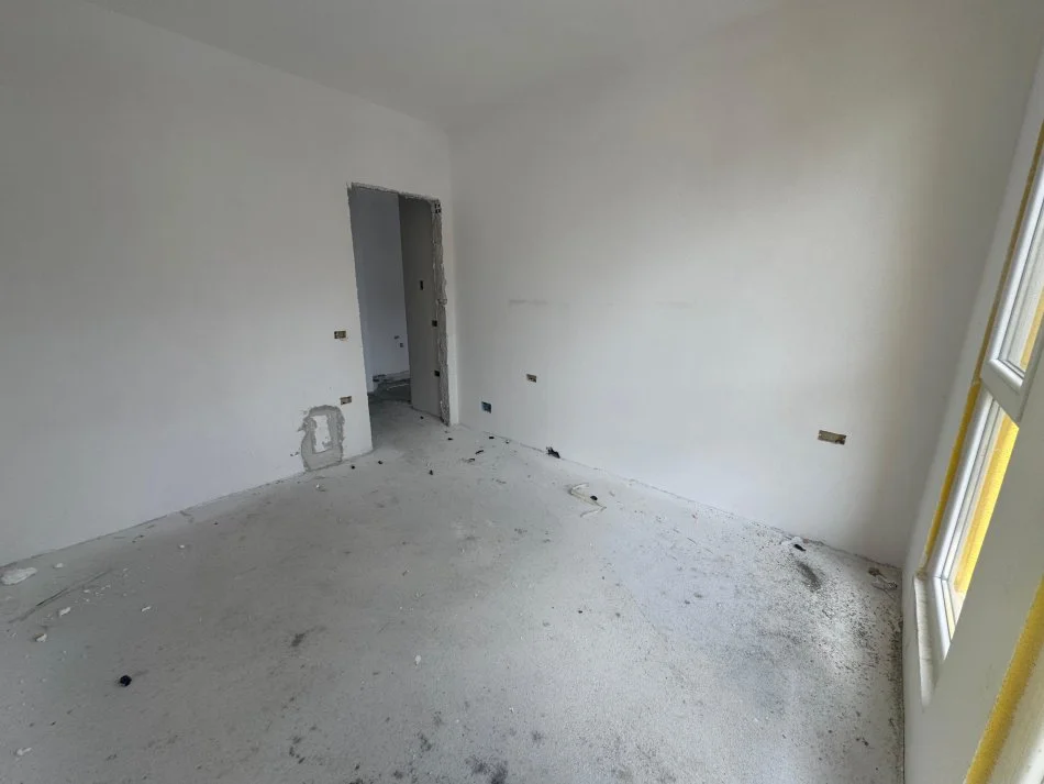 Tirane, shes apartament 1+1+Ballkon Kati 7, 52 m² 58.000 € (rruga Gryka e Kacanikut)