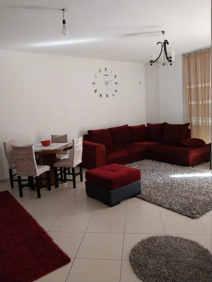 Tirane, jepet me qera apartament 2+1 Kati 2, 100 m² 35,000 leke (Prane Market Ana)